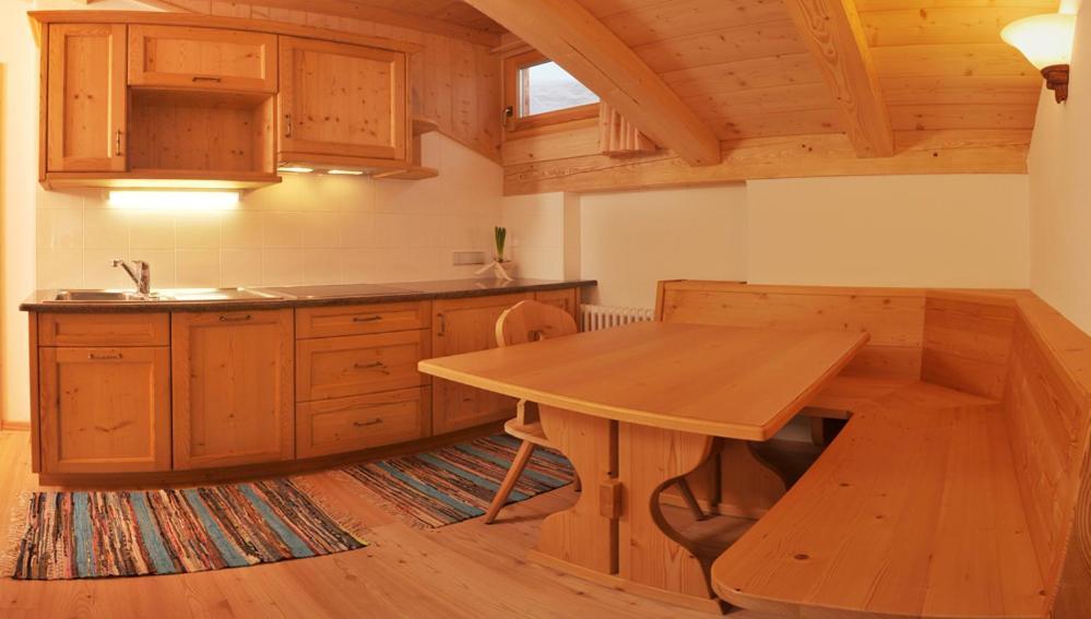 Agriturismo Maso Larciunei Selva di Val Gardena Rum bild