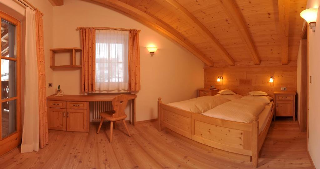 Agriturismo Maso Larciunei Selva di Val Gardena Rum bild